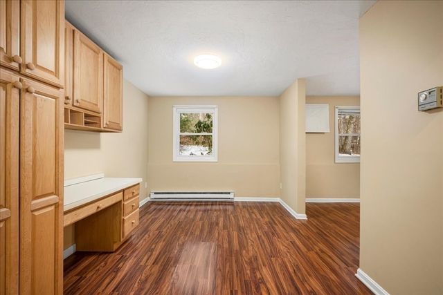 75 Huntoon Memorial Hwy 1-2, Leicester, MA 01524