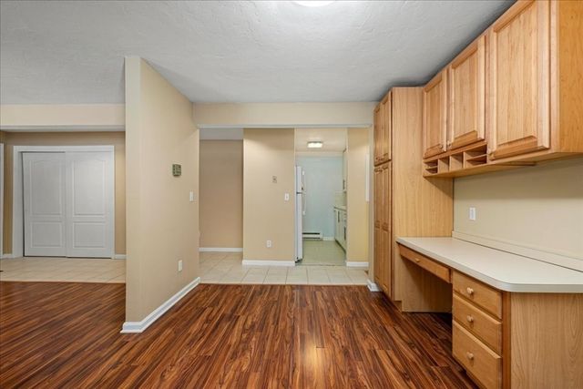 75 Huntoon Memorial Hwy 1-2, Leicester, MA 01524