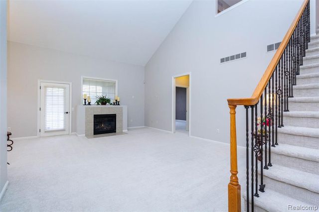 3805 W Winding Brook Circle 22, Rochester Hills, MI 48309