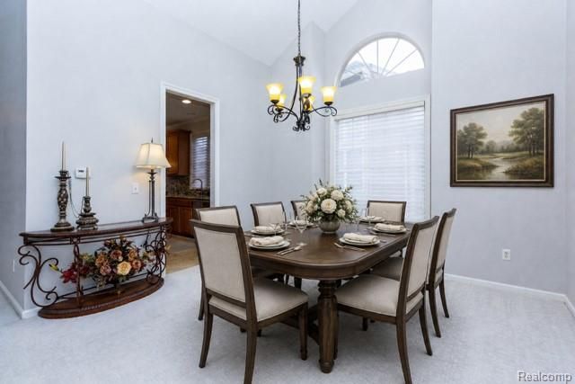 3805 W Winding Brook Circle 22, Rochester Hills, MI 48309