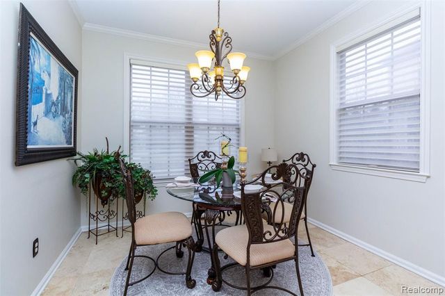 3805 W Winding Brook Circle 22, Rochester Hills, MI 48309