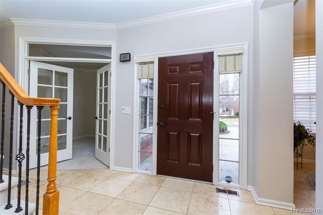 3805 W Winding Brook Circle 22, Rochester Hills, MI 48309