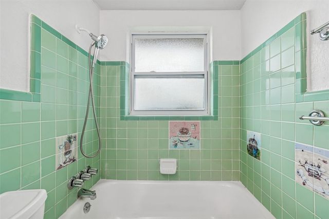 10970 GROVE TERRACE, Seminole, FL 33772