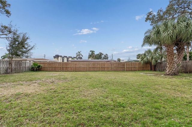 10970 GROVE TERRACE, Seminole, FL 33772