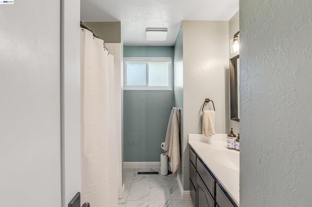1042 Nielsen Lane, Livermore, CA 94550