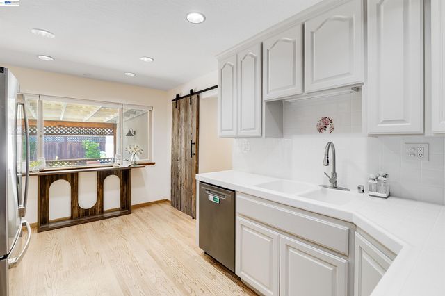 1042 Nielsen Lane, Livermore, CA 94550