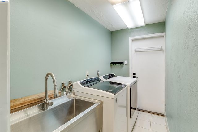 1042 Nielsen Lane, Livermore, CA 94550