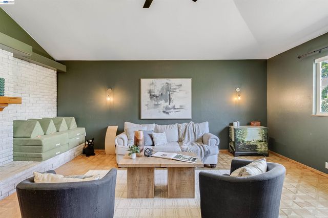 1042 Nielsen Lane, Livermore, CA 94550