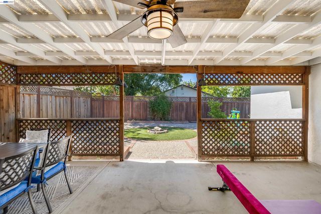 1042 Nielsen Lane, Livermore, CA 94550