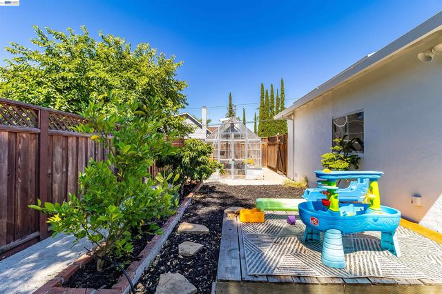1042 Nielsen Lane, Livermore, CA 94550