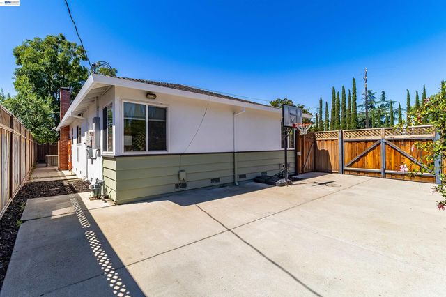 1042 Nielsen Lane, Livermore, CA 94550