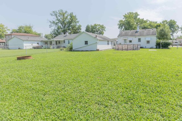 5420 N Fares Avenue, Evansville, IN 47711