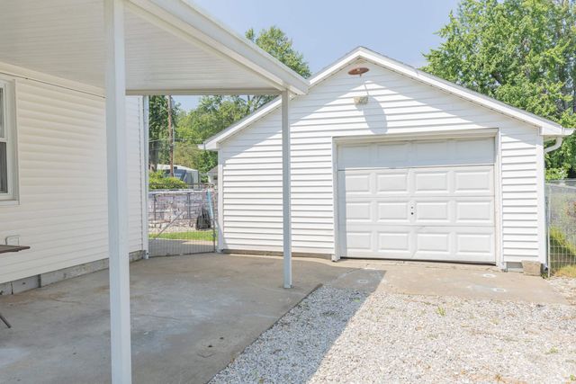 5420 N Fares Avenue, Evansville, IN 47711