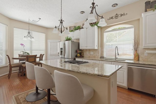 163 Bristol Bend Circle, The Woodlands, TX 77382