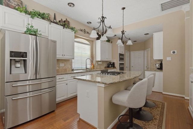 163 Bristol Bend Circle, The Woodlands, TX 77382
