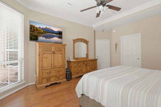 163 Bristol Bend Circle, The Woodlands, TX 77382