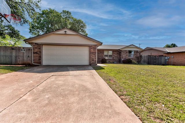 1008 S Morgan Drive, Moore, OK 73160