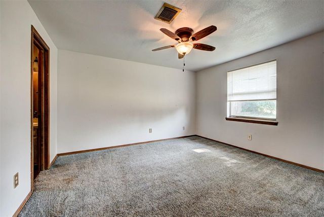 1008 S Morgan Drive, Moore, OK 73160