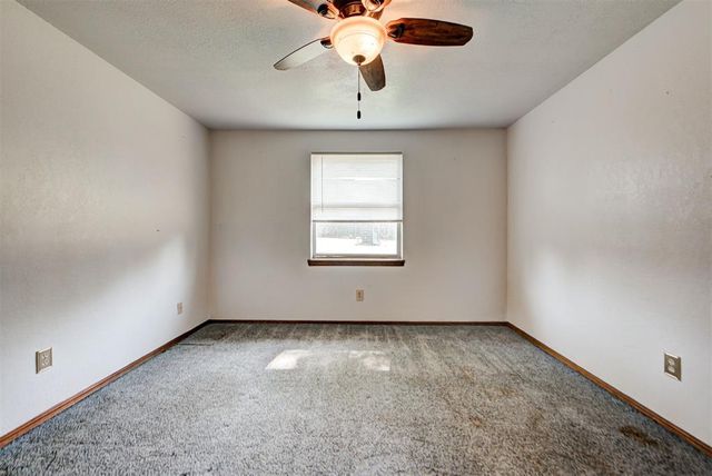 1008 S Morgan Drive, Moore, OK 73160