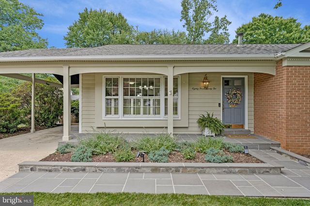 8322 BRIAR CREEK DR, Annandale, VA 22003