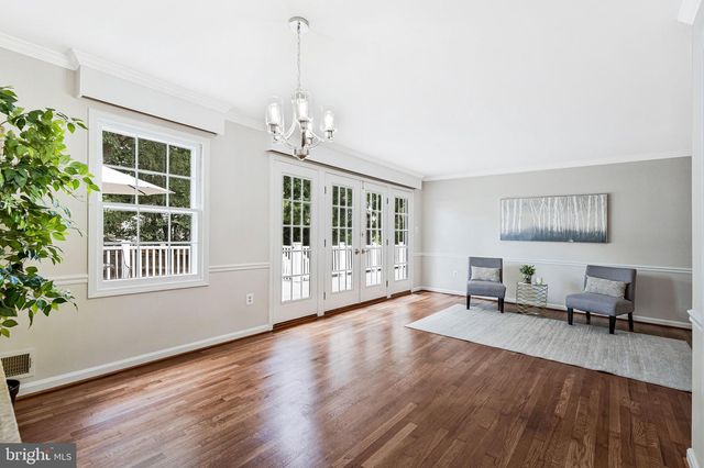 8322 BRIAR CREEK DR, Annandale, VA 22003