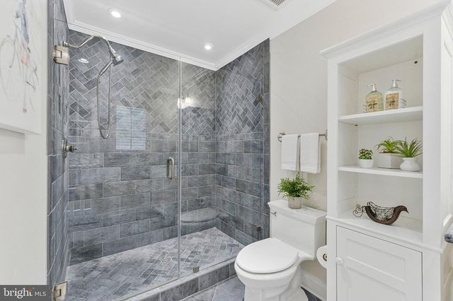 8322 BRIAR CREEK DR, Annandale, VA 22003