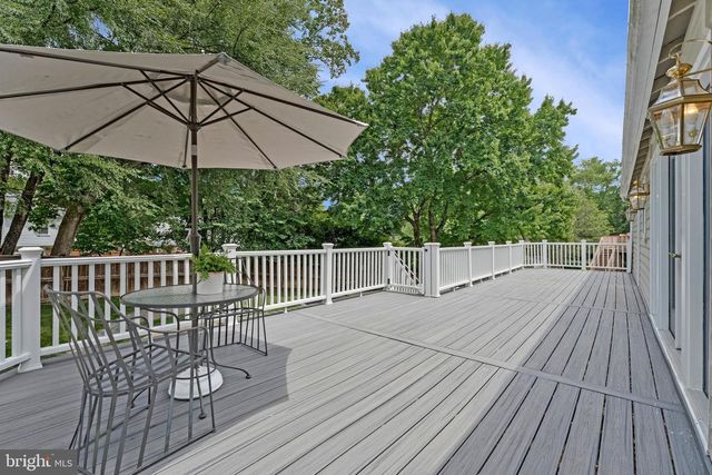 8322 BRIAR CREEK DR, Annandale, VA 22003