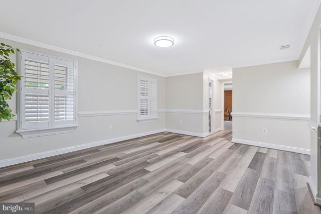 8322 BRIAR CREEK DR, Annandale, VA 22003