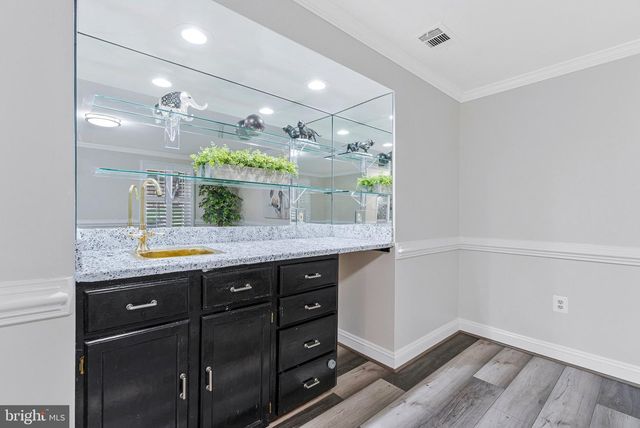 8322 BRIAR CREEK DR, Annandale, VA 22003