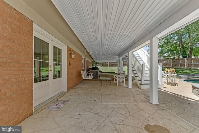 8322 BRIAR CREEK DR, Annandale, VA 22003