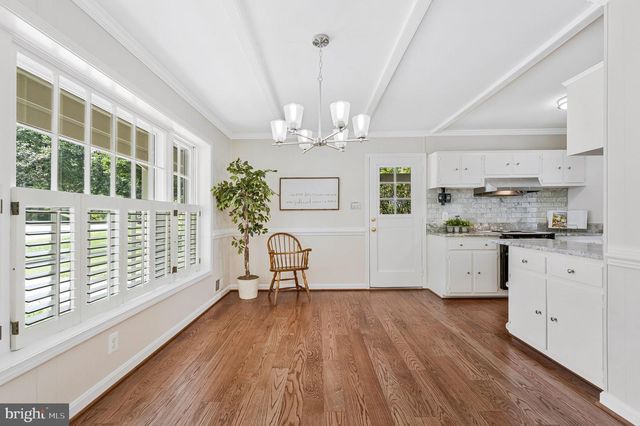 8322 BRIAR CREEK DR, Annandale, VA 22003