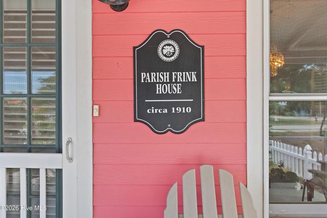 209 W St George Street, Southport, NC 28461
