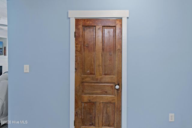 209 W St George Street, Southport, NC 28461