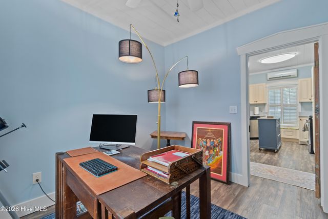 209 W St George Street, Southport, NC 28461