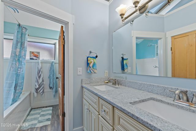 209 W St George Street, Southport, NC 28461