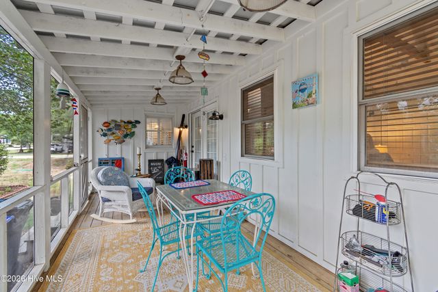 209 W St George Street, Southport, NC 28461