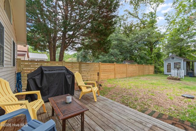 209 W St George Street, Southport, NC 28461