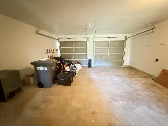 204 Hillcrest Drive, Alvin, TX 77511