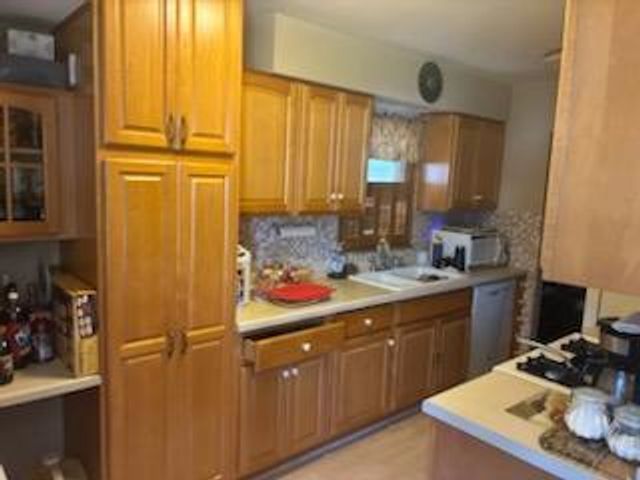 1552 Idaho Avenue E, Saint Paul, MN 55106