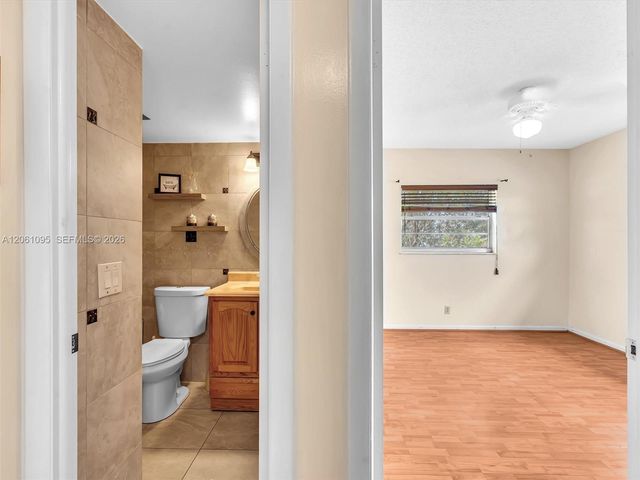 551 NW 76th Ter 208, Margate, FL 33063