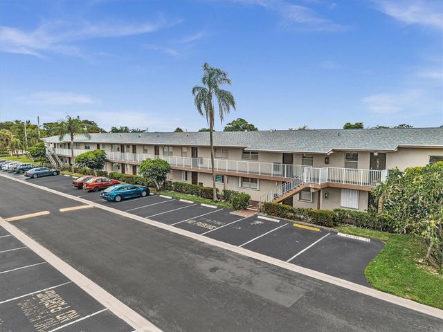 551 NW 76th Ter 208, Margate, FL 33063