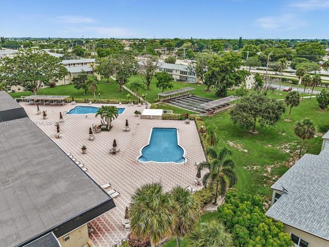 551 NW 76th Ter 208, Margate, FL 33063