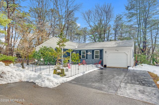 69 Milford Avenue 54A, Whiting, NJ 08759