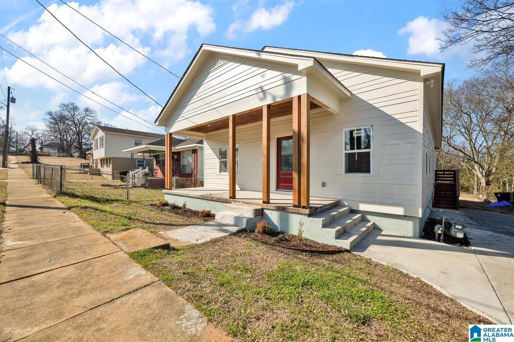 1720 34TH PLACE N, Birmingham, AL 35204