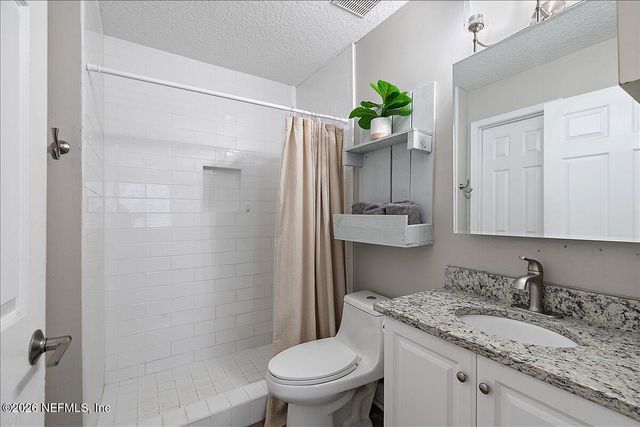545 ONEIDA Court, Jacksonville, FL 32225