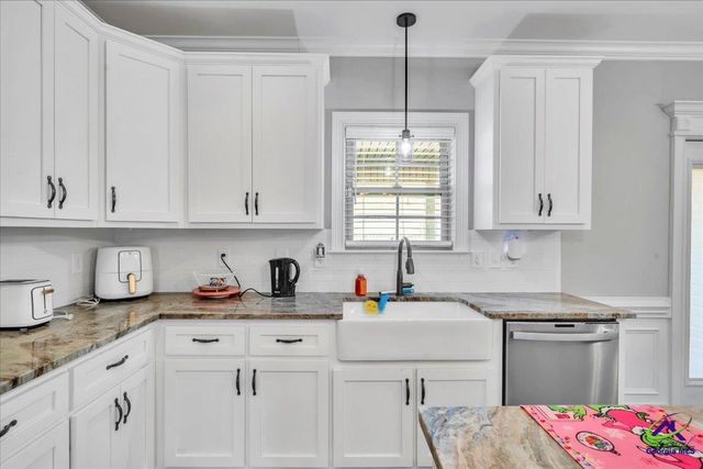 100 Huxley Terrace, Bonaire, GA 31005