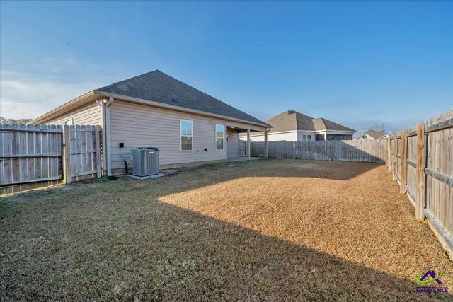 100 Huxley Terrace, Bonaire, GA 31005