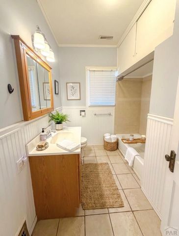809 Belleview Ave, La Junta, CO 81050