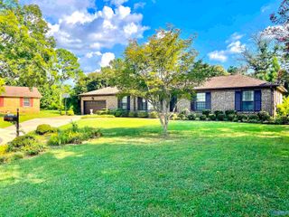 806 Petitt Circle, Huntsville, AL 35802