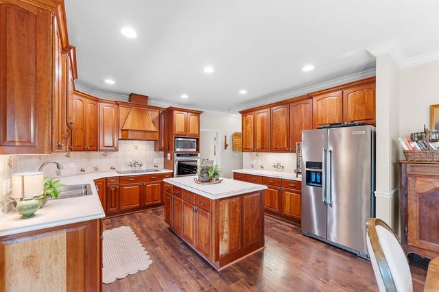5721 Riviera Drive, Benton, AR 72019